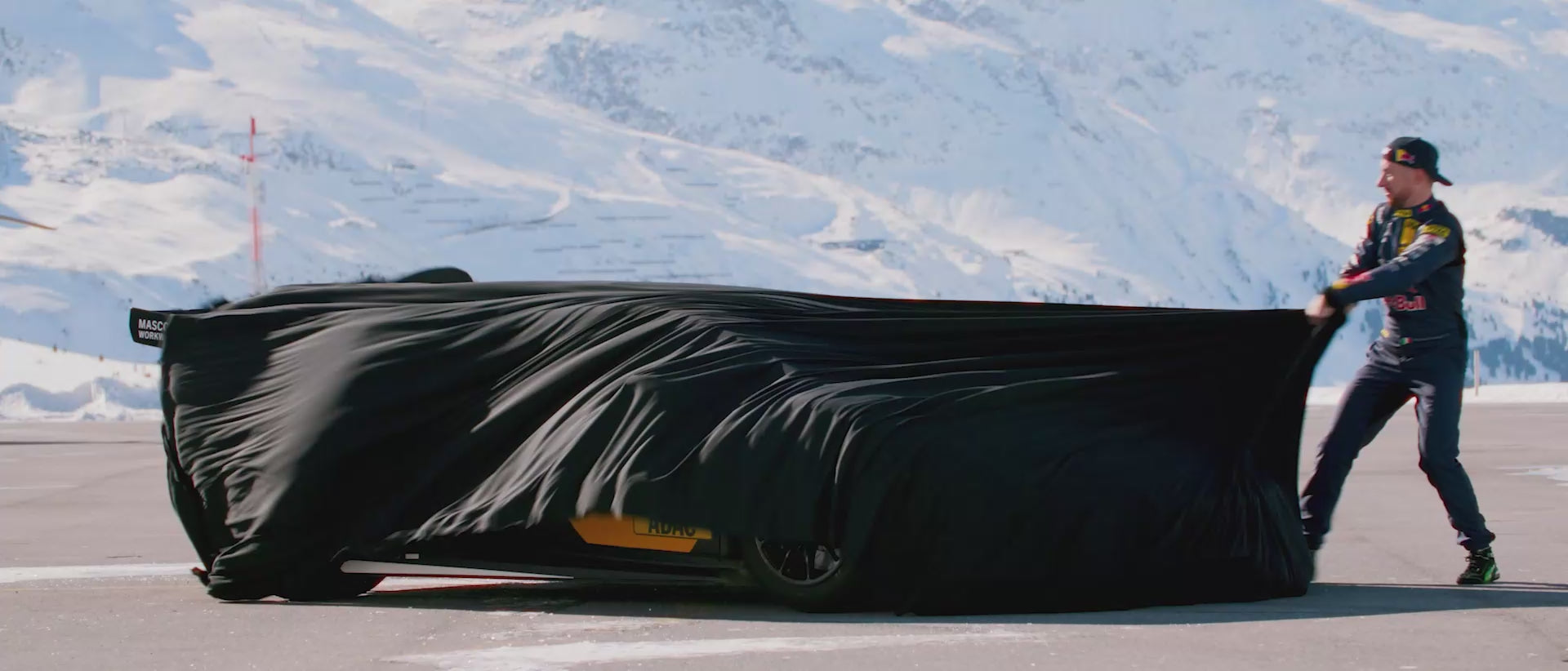 Load video: H&R suspension PerformanceHQ