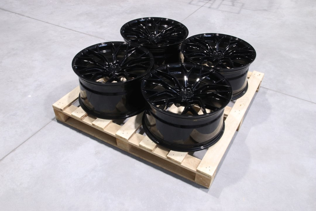Set of CVR1 20x10 ET20 + 20x10
