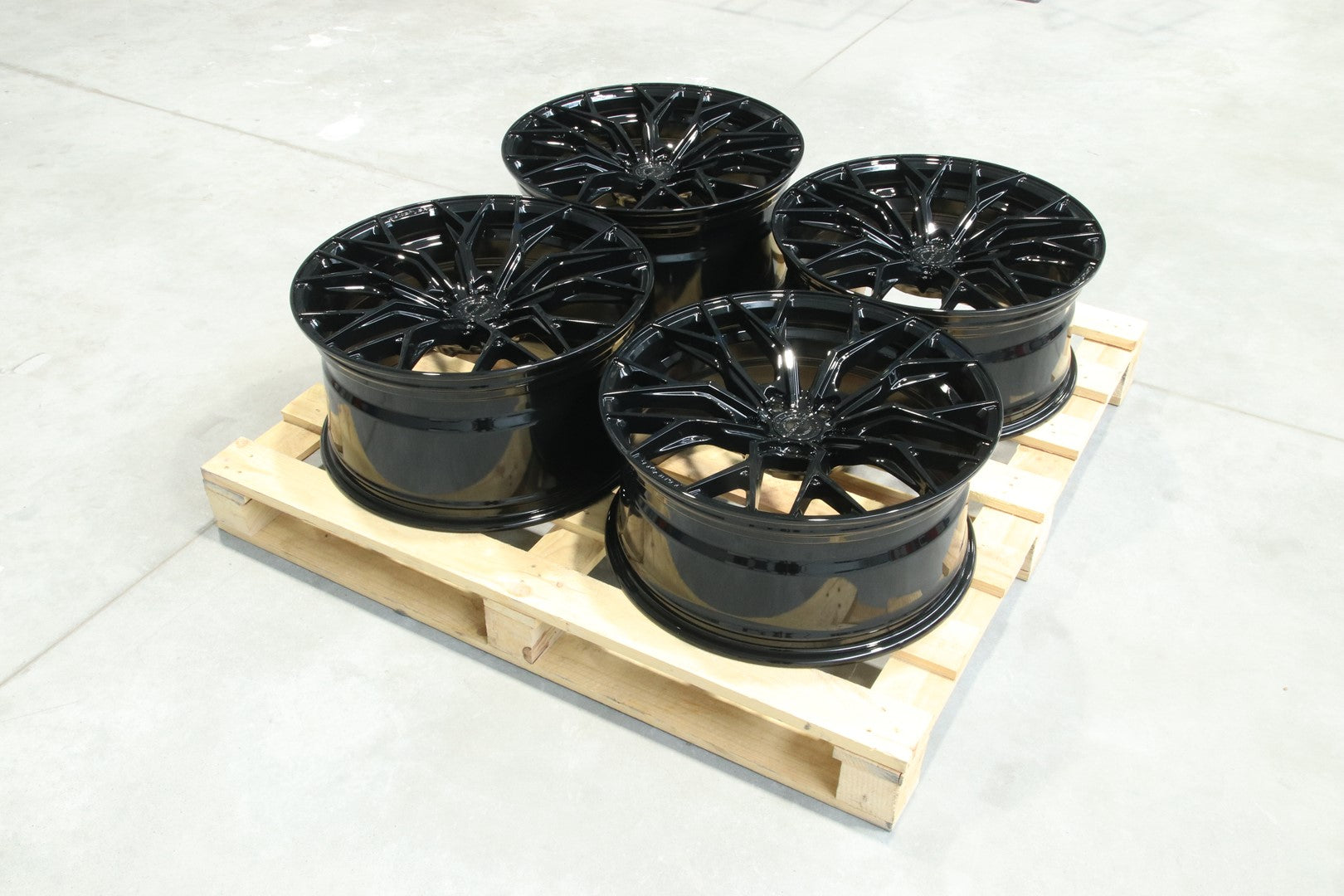 Set of CVR1 20x9 ET35 + 20x10 ET40 5x114