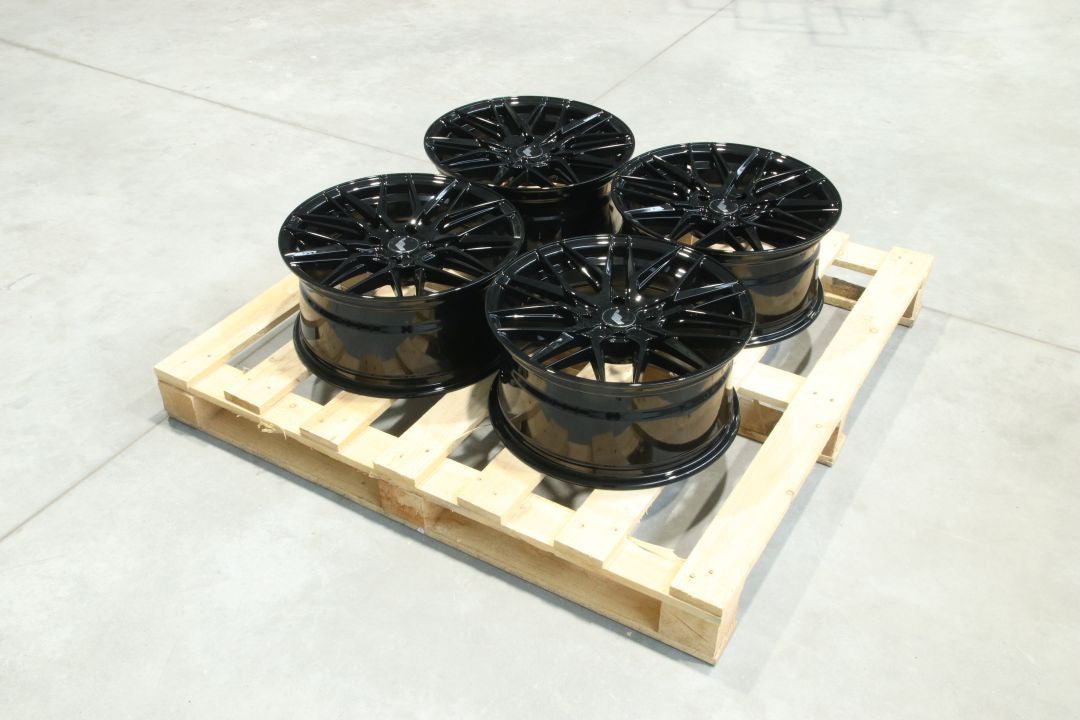 Set of JR28 17x8 ET35 4x114