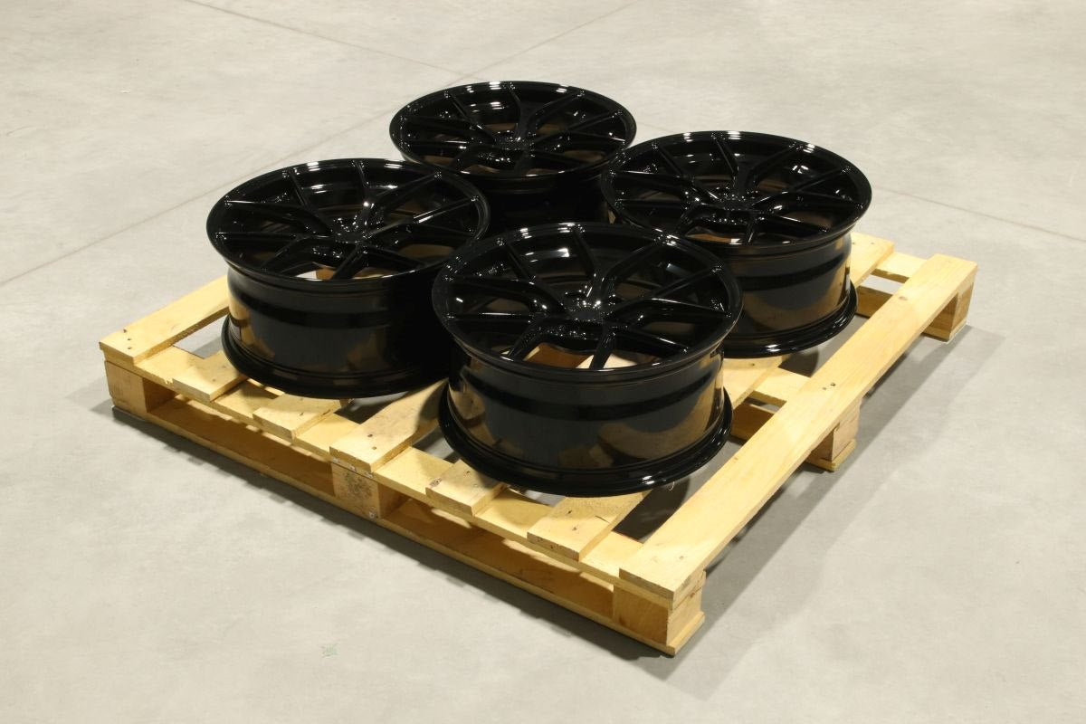 Set of SL01 18x8 ET40 5x114