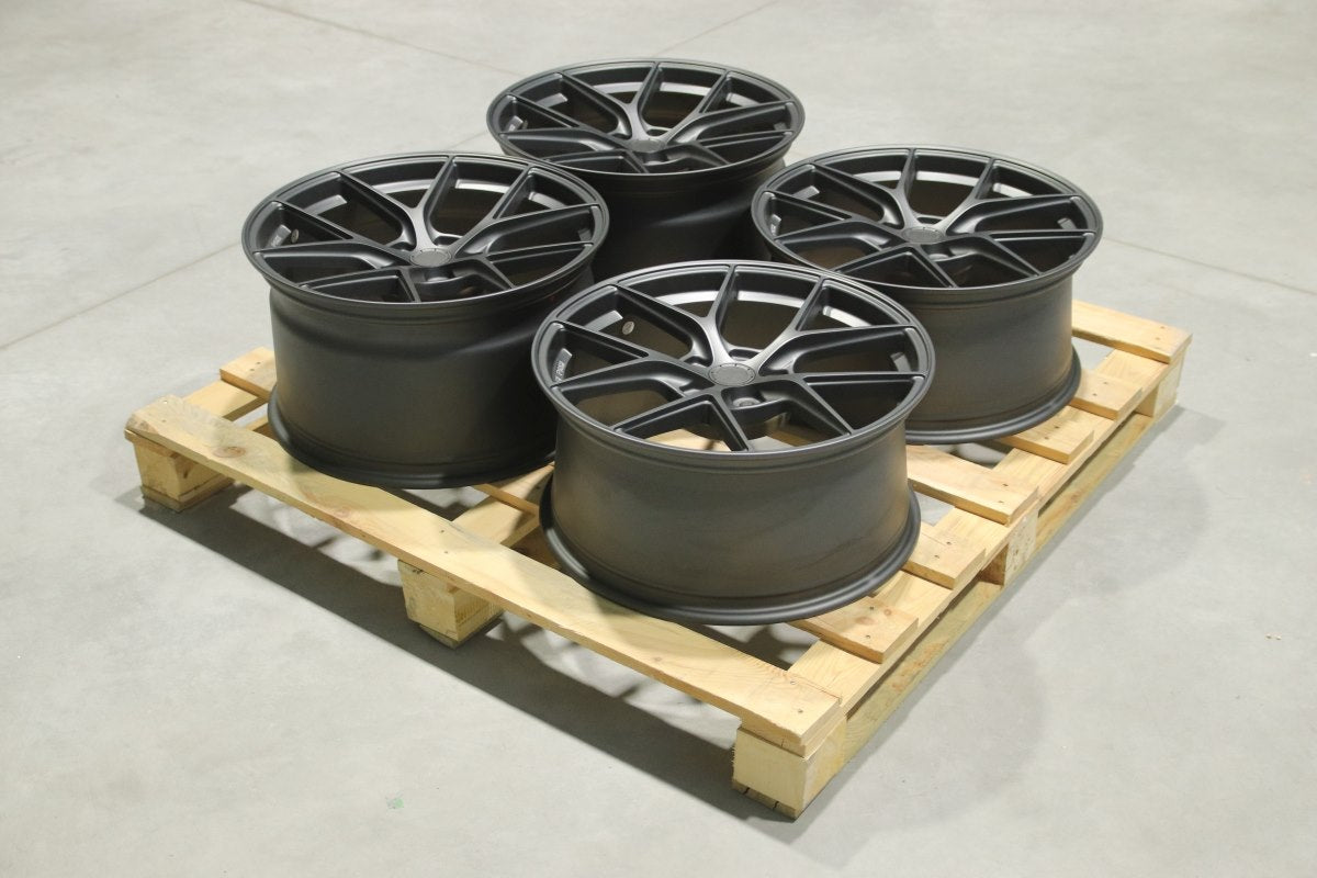 Set of SL01 19x9 ET32 + 19x10