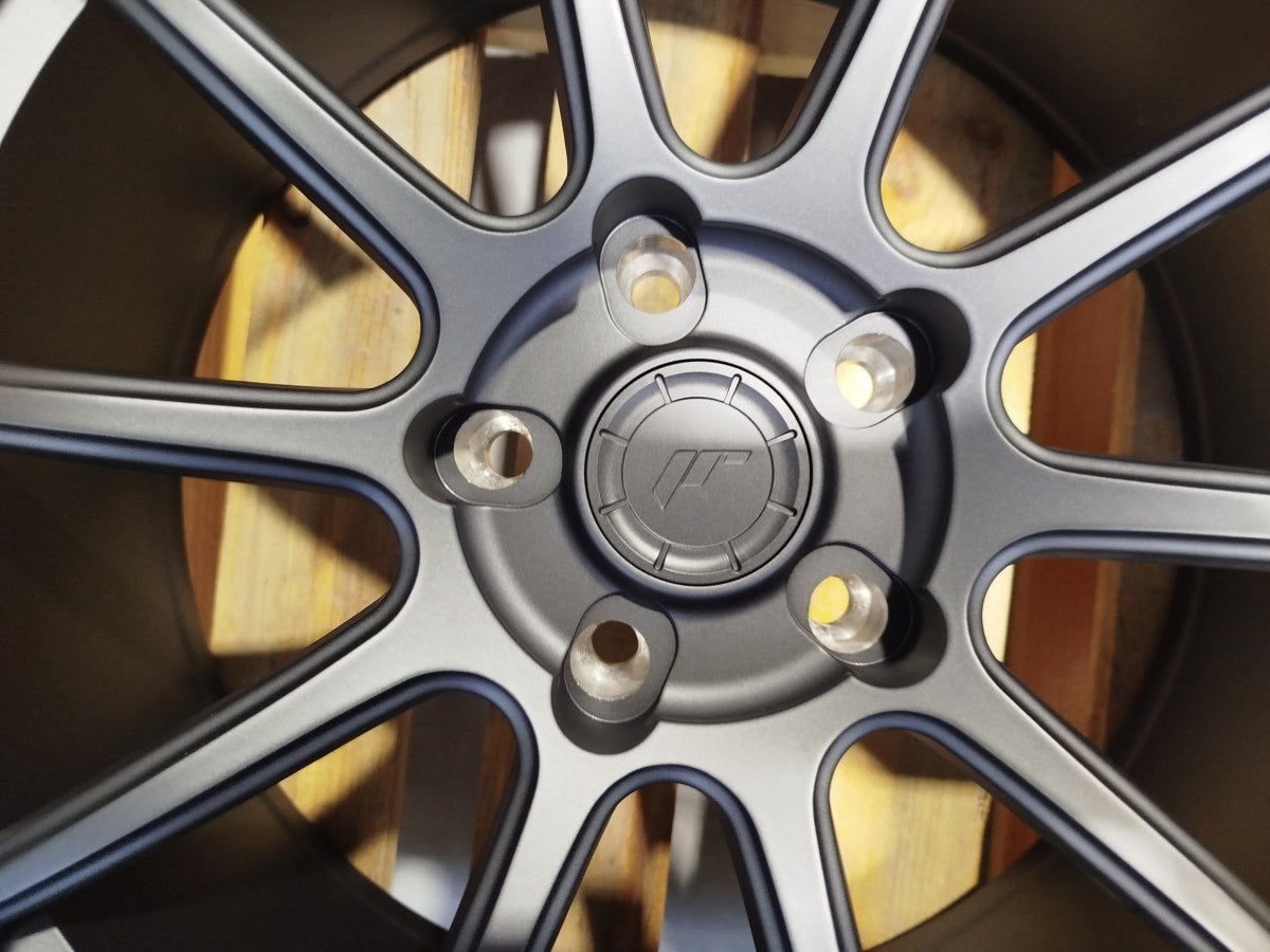 Set of SL04 18x8 ET20 5x114