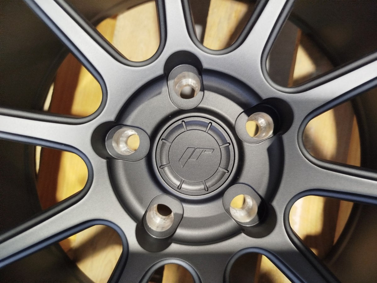 Set of SL04 18x8 ET20 5x114