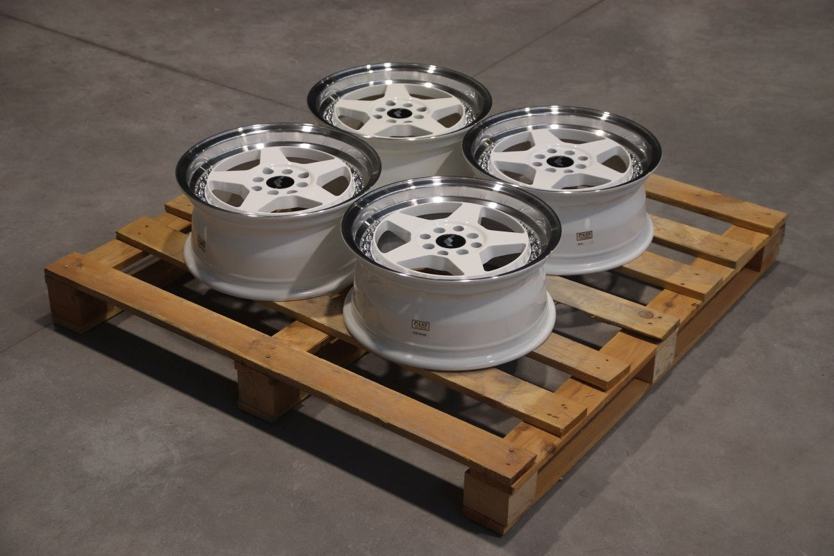 Set of JR6 16x7 ET35 4x100 White w/Machined Lip