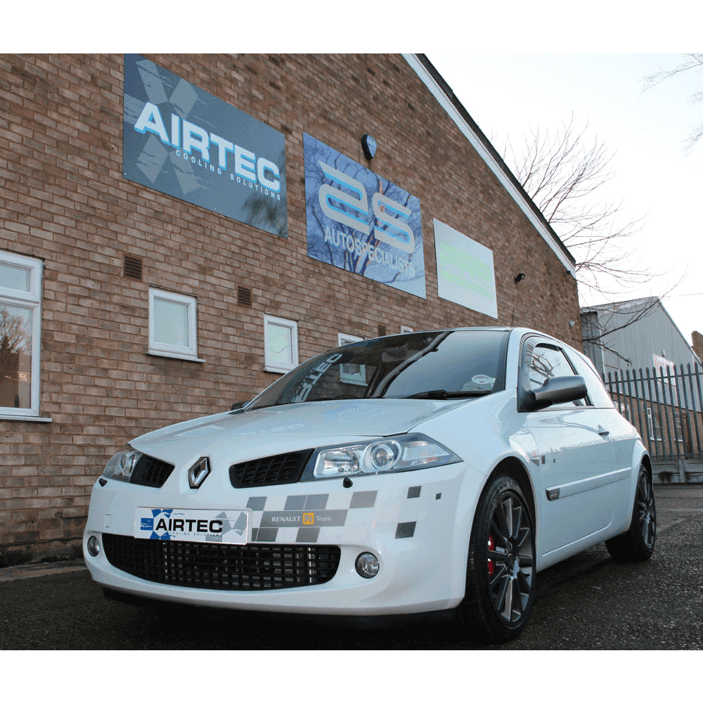 AIRTEC Motorsport 95mm Core Intercooler Upgrade with Air-Ram Scoop for Megane 2 225 and R26 - Performance HQ - United Kingdom