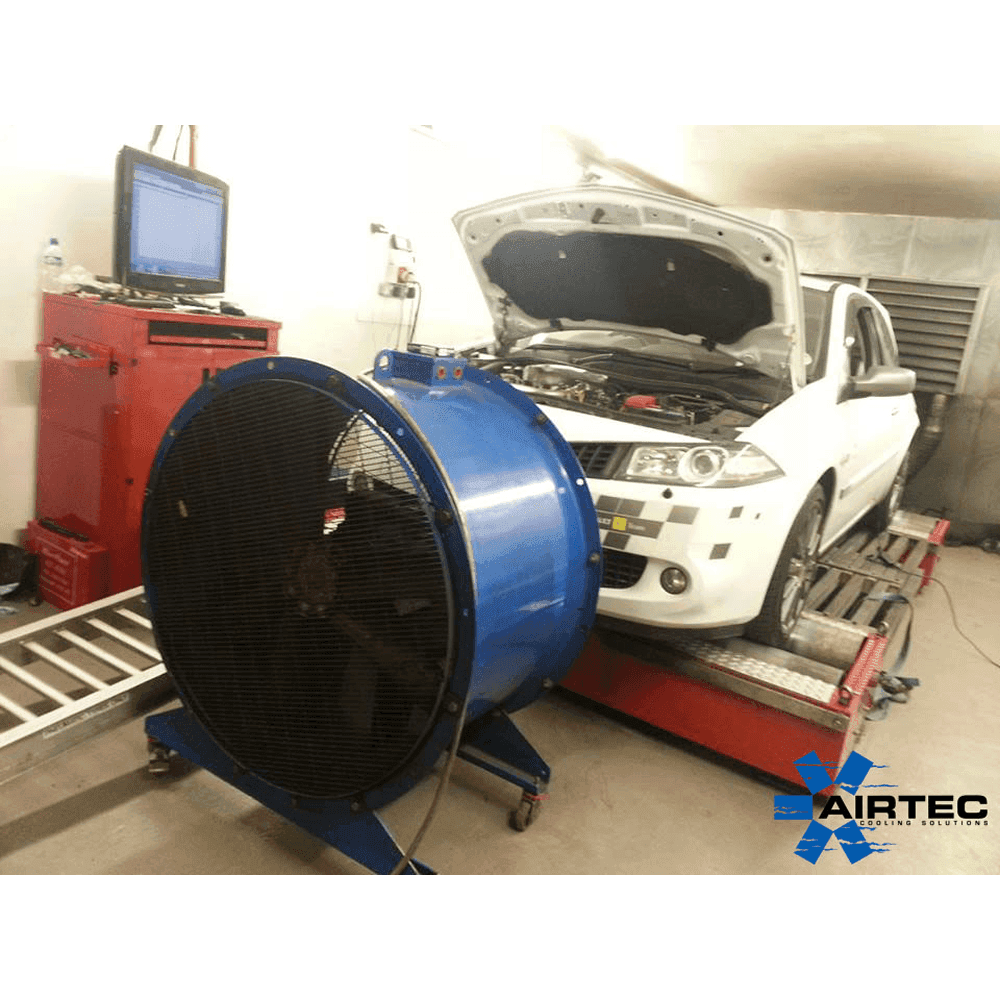 AIRTEC Motorsport 95mm Core Intercooler Upgrade with Air-Ram Scoop for Megane 2 225 and R26 - Performance HQ - United Kingdom