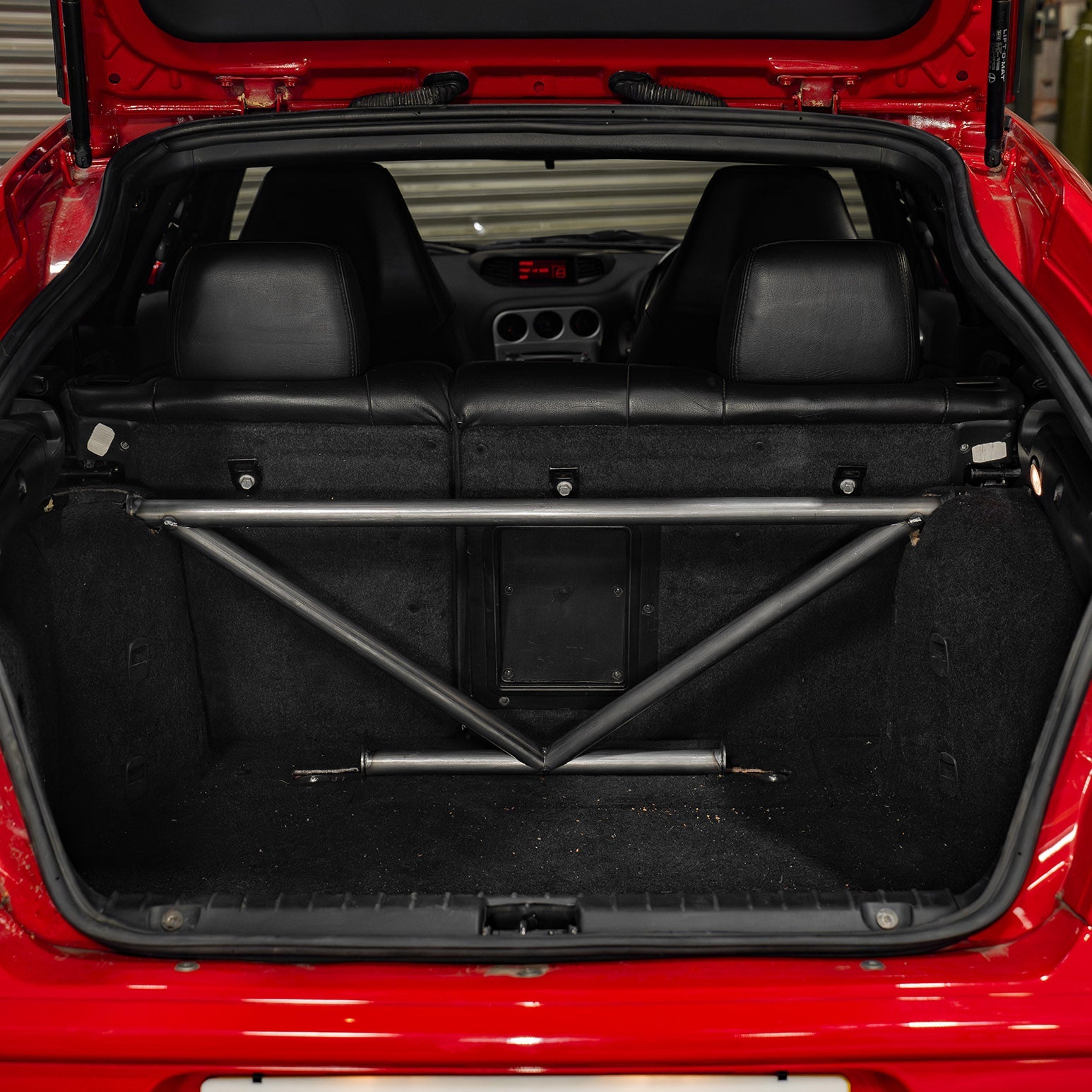 K-Brace - Alfa Romeo 156 932 Rear Strut Brace