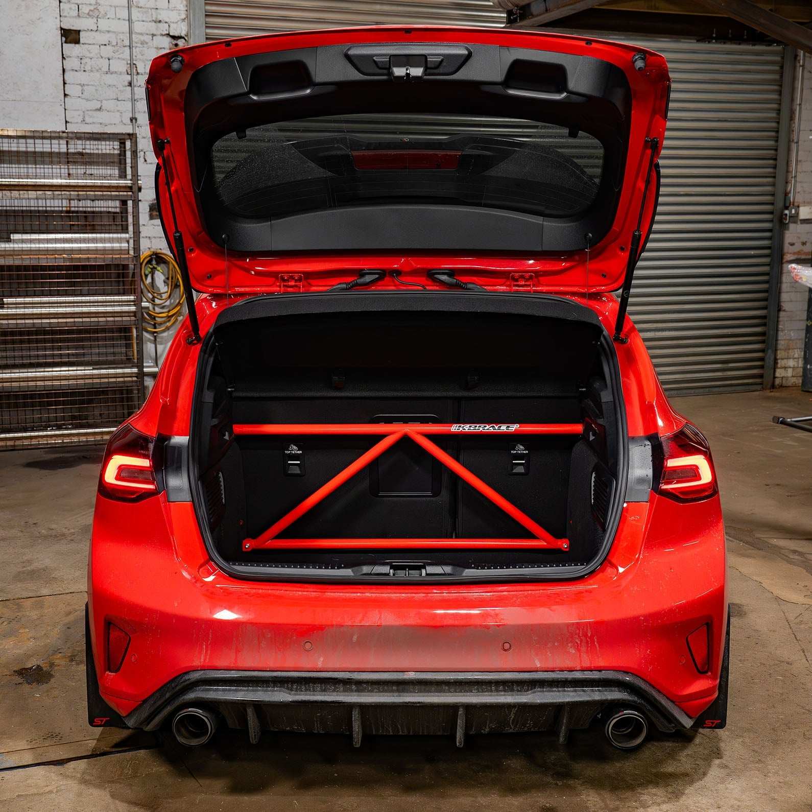 KBrace - Ford Focus ST MK4 Rear Strut Brace - Performance HQ - United Kingdom