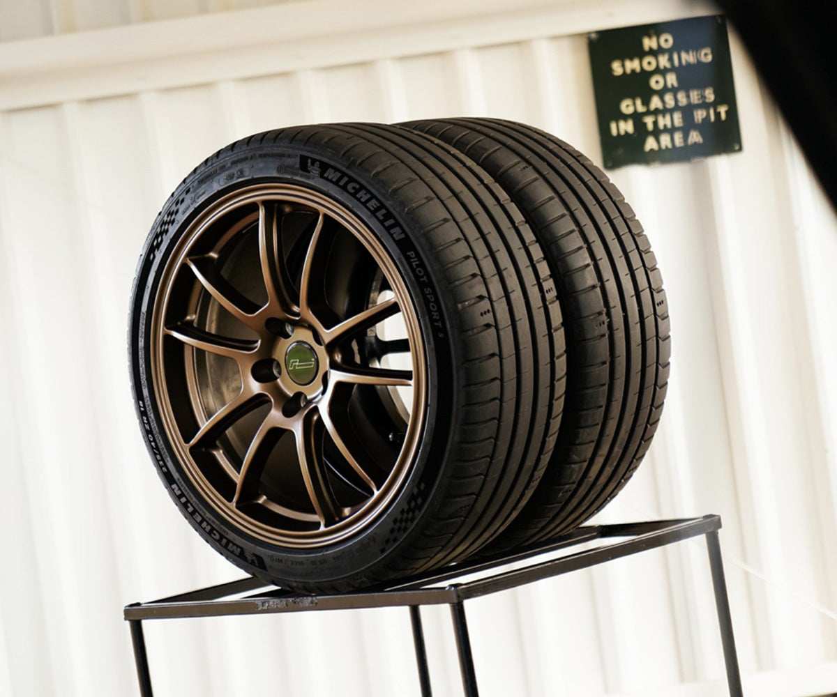 Racingline Cup Edition ‘EVO’ 18? x 8.5? (ET45) Matte Bronze Alloy Wheel - Performance HQ - United Kingdom