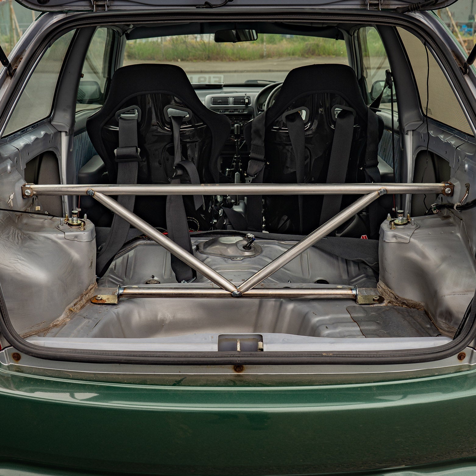 K-Brace - Toyota Starlet V P90 Rear Strut Brace