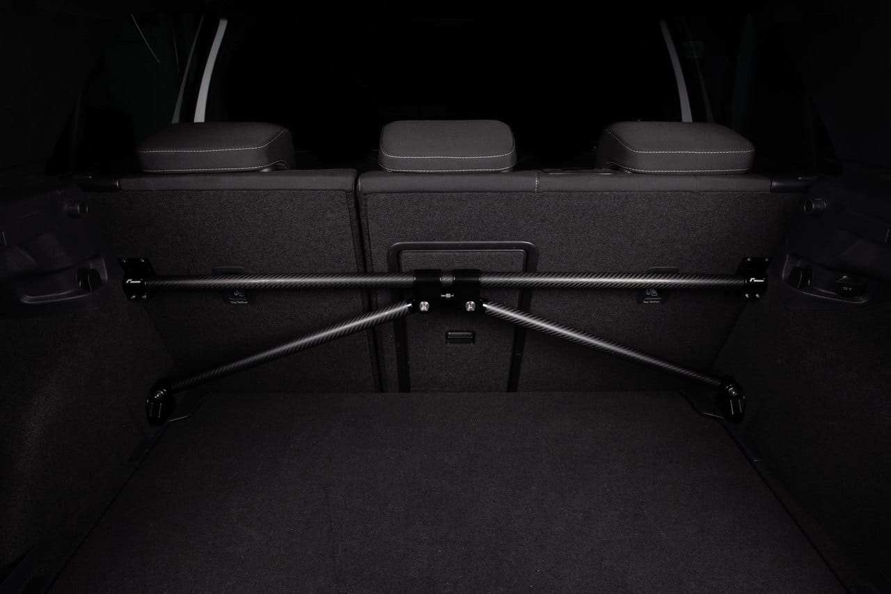 Racingline Carbon Fibre Rear Body Brace for Mk7 Golf/Mk3 Cupra/Mk3 Octavia – VWR81G700 - Performance HQ - United Kingdom