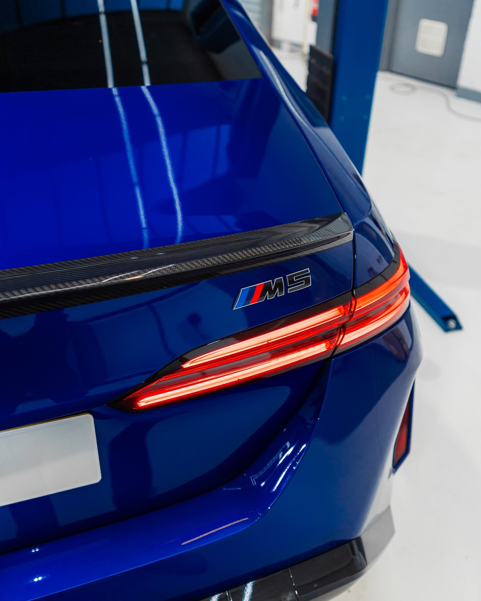 TRE BMW 5 Series G60 & M5 G90 Pre-Preg Carbon Fibre Performance Rear Spoiler (2024+)