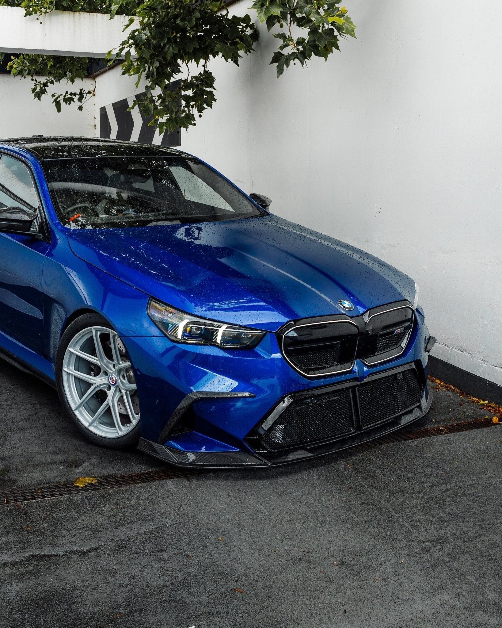 TRE BMW M5 G90 G99 Pre-Preg Carbon Fibre PR-1 Front Lip