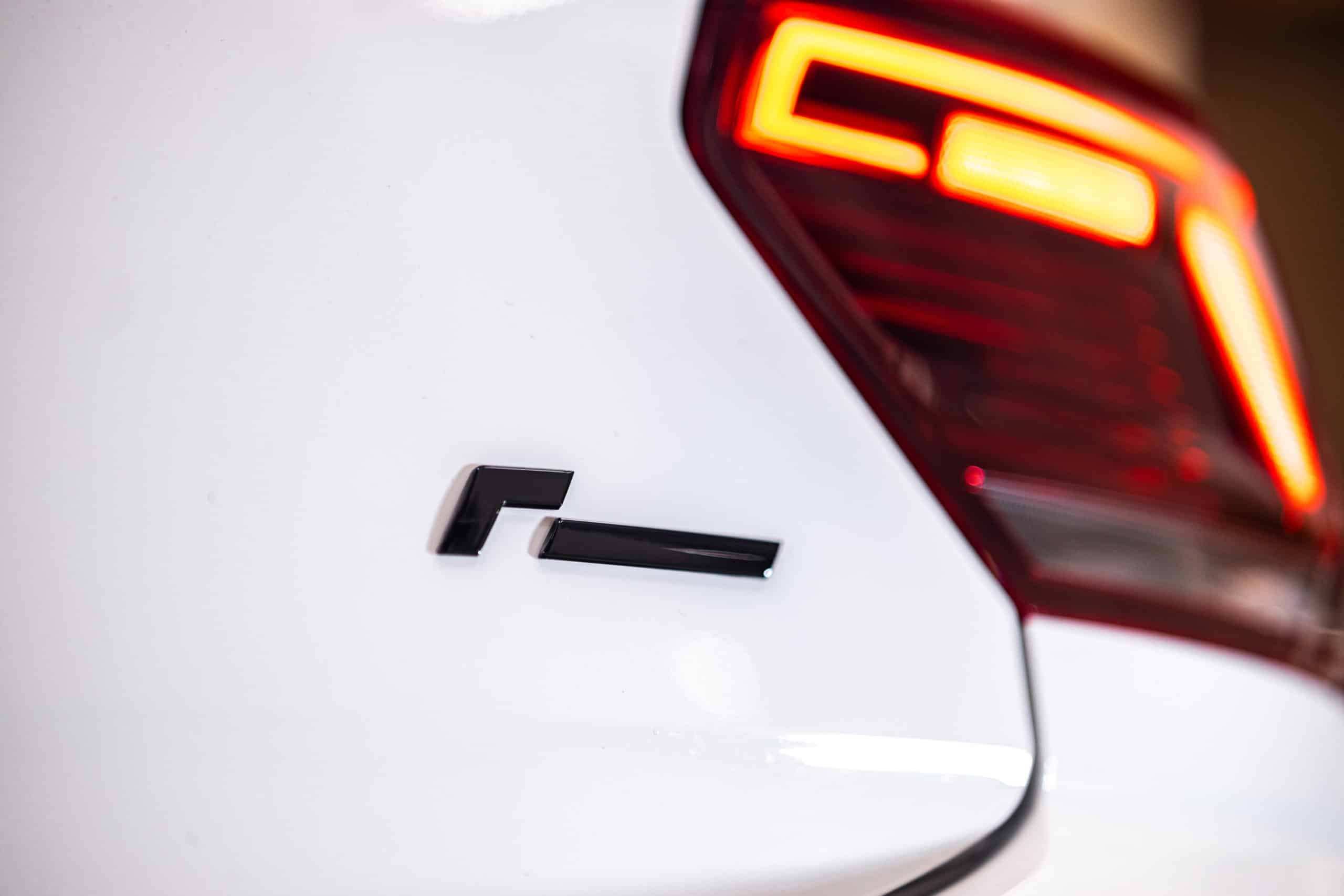 Racingline Logo Badge - Performance HQ - United Kingdom