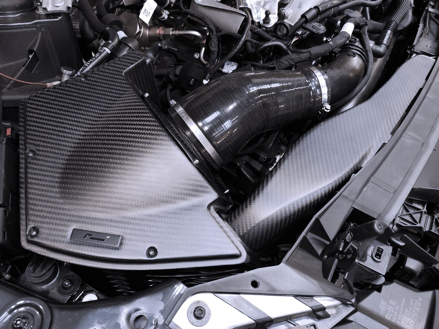 Racingline Carbon Fibre Air Intake System S4/S5 (B9) 3.0 TFSI – VWR1241S4